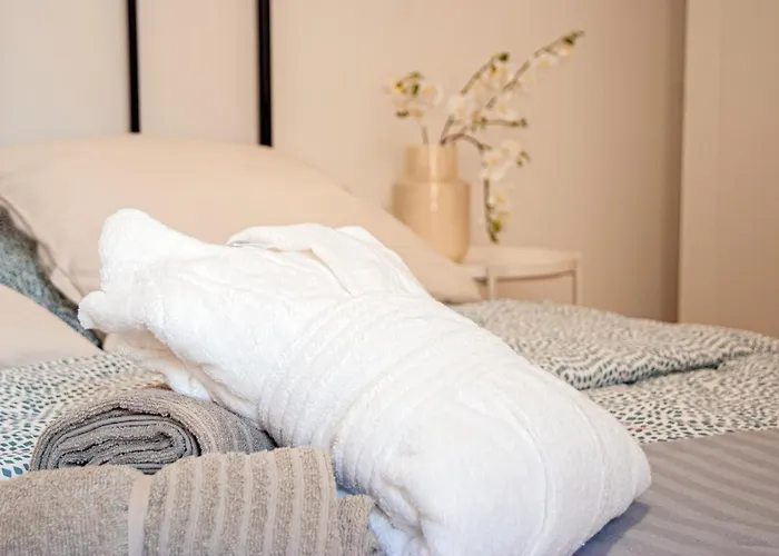 Ferienhaus Ensemble French House - Calme & Chaleureux Rouen